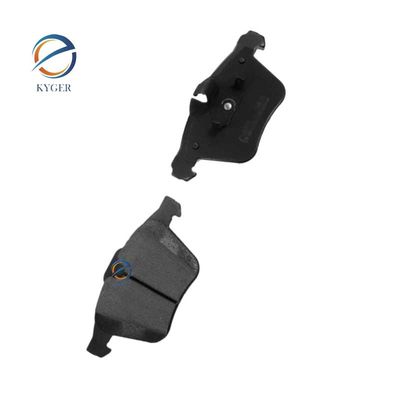 주문 C2D60654 Auto Ceramic Front Brake Pad 02C2Z14096 02C2C40926 C2C27291 C2C36974 C2Z14096 for Jaguar F-TYPE 온라인 제조